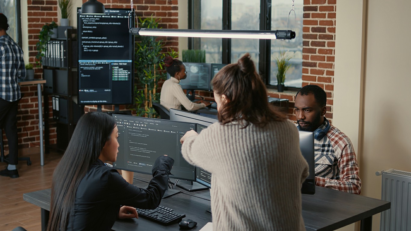 Creating Immersive Software Experiences